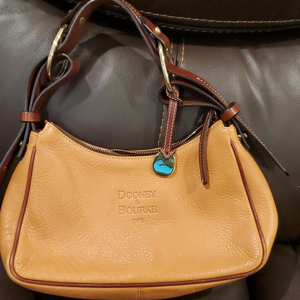 Dooney & Bourke hobo bah - Picture 11 of 11